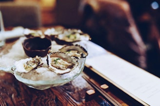 caption: Fresh Pacific Northwest Oysters.