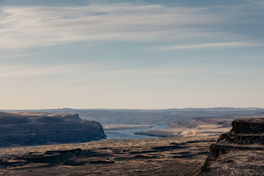 caption: The Columbia River Gorge in Eastern Washington state. 